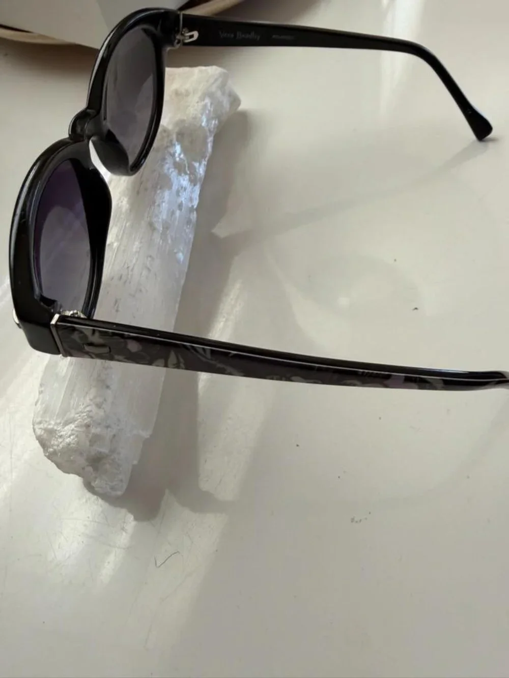 Vera Bradley, 2019  lavender boutique maggie sunglasses 55 mm